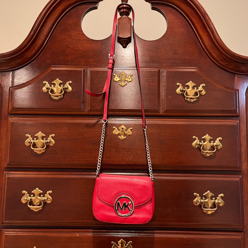 Michael Kors Red Crossbody Bag with Chic Design